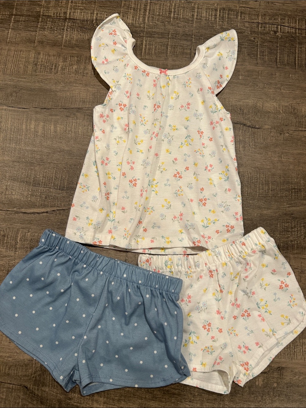 Carter's White Floral Flutter-Sleeve Pajama Set with Blue Polka Dot Shorts